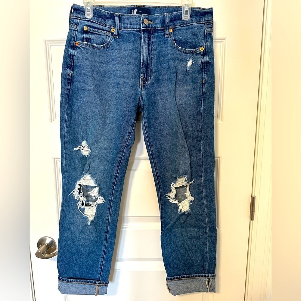 Gap Distressed Girlfriend Blue Denim Loose Fit Jeans Waist 27 Size 4 Womens